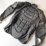 スノーボードのプロテクター