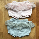 フリルパンツ2枚の写真