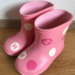 hakka kids BIGドットプリントレインブーツ の写真