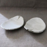 白い平皿2枚の写真