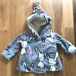 nextbabyのウサギ柄のフリースパーカ