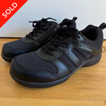 ダンロップの軽量ウォーキングシューズDC154