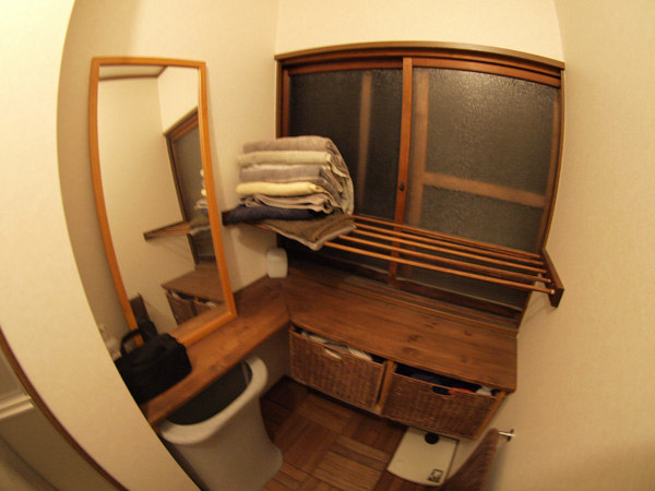 バスタオル等を置く棚を自作