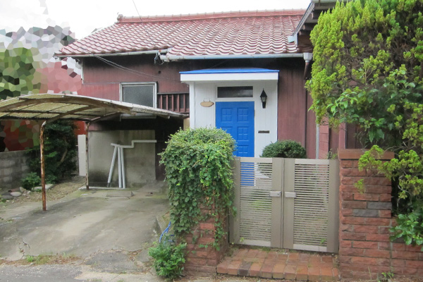 沖縄っぽい日本家屋の外観